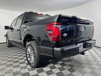 2024 Ford F-150 King Ranch Crew Cab Short Bed - miniatura 29