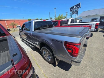2024 Ford F-150 Lariat Crew Cab Medium Bed - miniatura 2