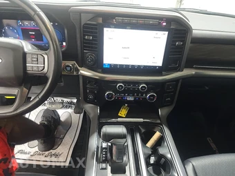 2024 Ford F-150 Lariat Crew Cab Medium Bed - miniatura 11