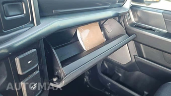 2024 Ford F-150 Lariat Crew Cab Medium Bed - miniatura 18