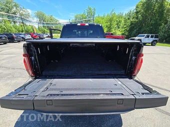 2024 Ford F-150 Lariat Crew Cab Short Bed - miniatura 11