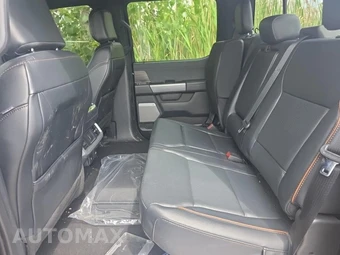2024 Ford F-150 Lariat Crew Cab Short Bed - miniatura 16