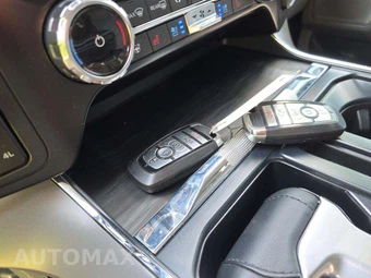 2024 Ford F-150 Lariat Crew Cab Short Bed - miniatura 8