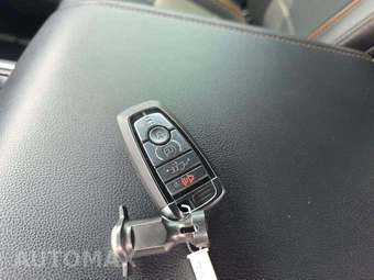2024 Ford F-150 Lariat Crew Cab Short Bed - miniatura 5