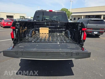2024 Ford F-150 Lightning XLT Crew Cab Short Bed - miniatura 14