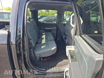 2024 Ford F-150 Lightning XLT Crew Cab Short Bed - miniatura 16