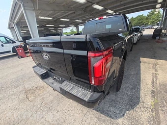 2024 Ford F-150 Platinum Crew Cab Medium Bed - miniatura 4