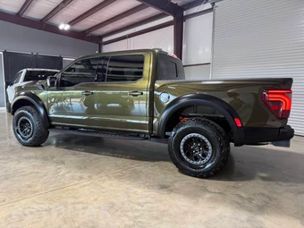 2024 Ford F-150 Raptor Crew Cab Short Bed - miniatura 4