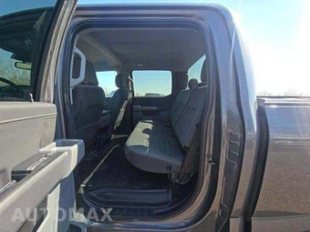 2024 Ford F-150 XLT Crew Cab Medium Bed - miniatura 14