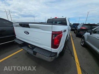 2024 Ford F-150 XLT Crew Cab Medium Bed - miniatura 4