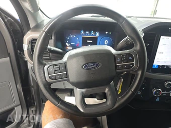 2024 Ford F-150 XLT Crew Cab Medium Bed - miniatura 10