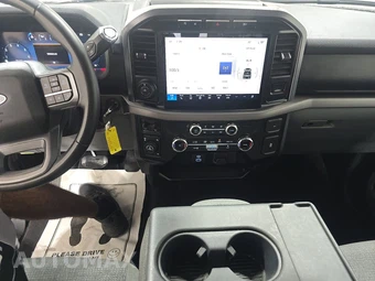 2024 Ford F-150 XLT Crew Cab Medium Bed - miniatura 11