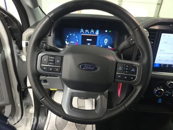 2024 Ford F-150 XLT Crew Cab Medium Bed - miniatura 10