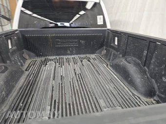 2024 Ford F-150 XLT Crew Cab Medium Bed - miniatura 16