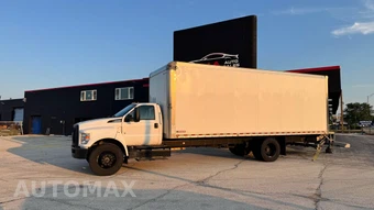 2024 Ford F-650 Super Duty - miniatura 3