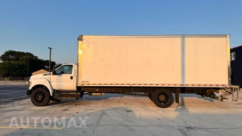 2024 Ford F-650 Super Duty - miniatura 4