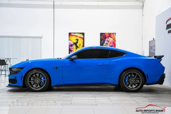 2024 Ford Mustang Dark Horse Coupe - miniatura 12