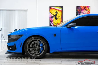 2024 Ford Mustang Dark Horse Coupe - miniatura 13