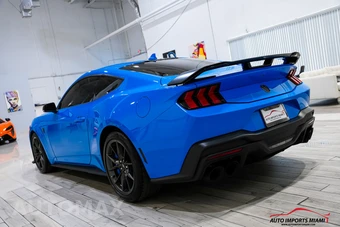 2024 Ford Mustang Dark Horse Coupe - miniatura 16