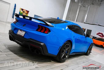 2024 Ford Mustang Dark Horse Coupe - miniatura 23