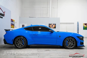 2024 Ford Mustang Dark Horse Coupe - miniatura 25