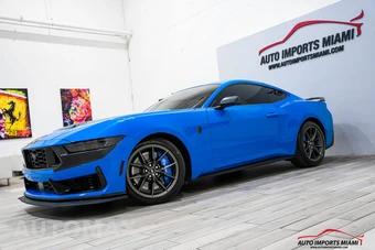 2024 Ford Mustang Dark Horse Coupe - miniatura 4