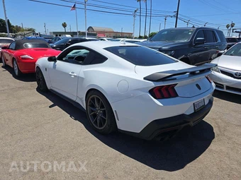 2024 Ford Mustang Dark Horse Coupe – miniatura 2