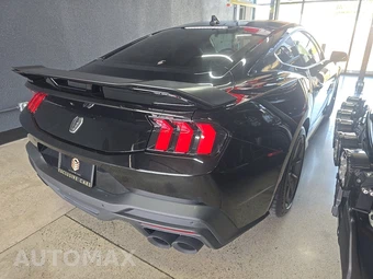 2024 Ford Mustang Dark Horse Coupe – miniatura 4