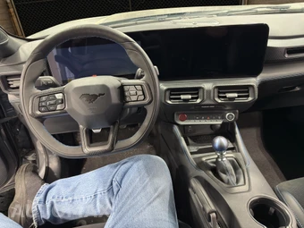 2024 Ford Mustang Dark Horse Coupe - miniatura 16