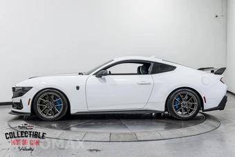 2024 Ford Mustang Dark Horse Coupe - miniatura 12