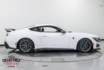 2024 Ford Mustang Dark Horse Coupe - miniatura 23