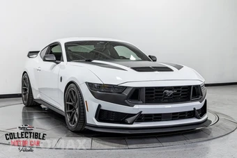 2024 Ford Mustang Dark Horse Coupe - miniatura 27