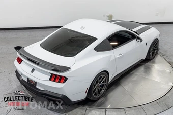 2024 Ford Mustang Dark Horse Coupe - miniatura 35