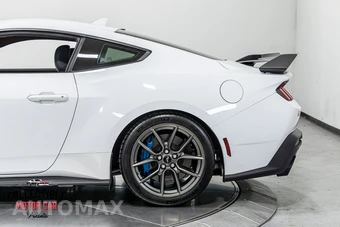2024 Ford Mustang Dark Horse Coupe - miniatura 39