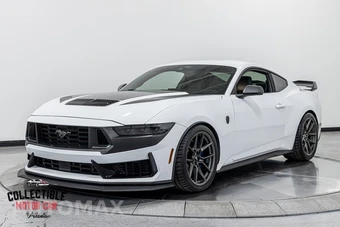 2024 Ford Mustang Dark Horse Coupe - miniatura 9