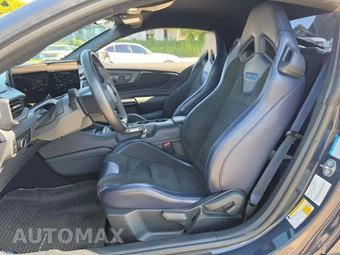 2024 Ford Mustang Dark Horse Coupe – miniatura 3