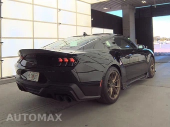 2024 Ford Mustang Dark Horse Coupe – miniatura 4
