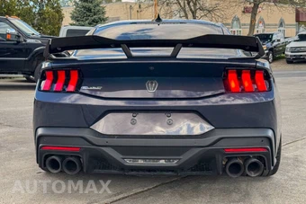 2024 Ford Mustang Dark Horse Coupe – miniatura 3