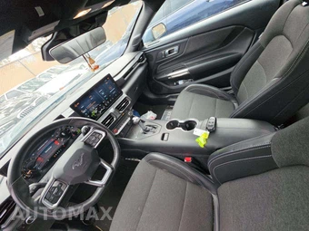 2024 Ford Mustang EcoBoost Coupe - miniatura 8