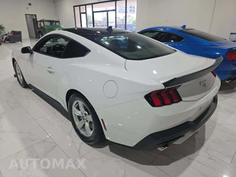 2024 Ford Mustang EcoBoost Coupe - miniatura 2