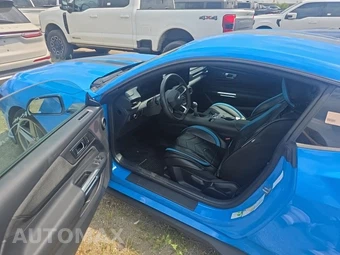 2024 Ford Mustang EcoBoost Coupe - miniatura 13
