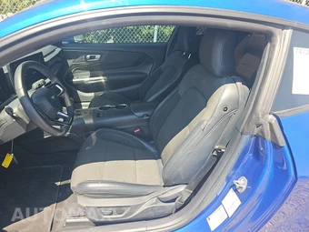 2024 Ford Mustang EcoBoost Coupe - miniatura 13