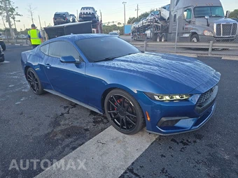2024 Ford Mustang EcoBoost Coupe - miniatura 3