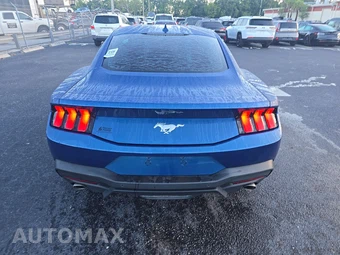 2024 Ford Mustang EcoBoost Coupe - miniatura 5