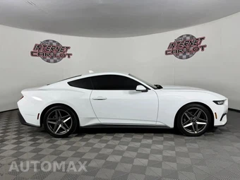 2024 Ford Mustang EcoBoost Coupe - miniatura 8