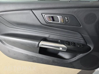 2024 Ford Mustang EcoBoost Premium Convertible - miniatura 9