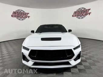 2024 Ford Mustang GT Coupe - miniatura 2