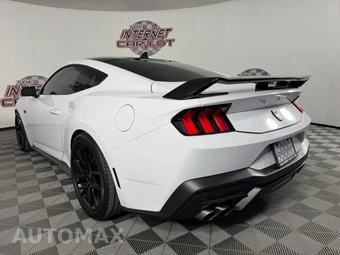 2024 Ford Mustang GT Coupe - miniatura 24