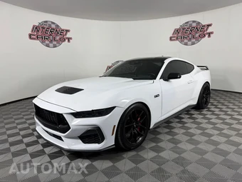 2024 Ford Mustang GT Coupe - miniatura 3