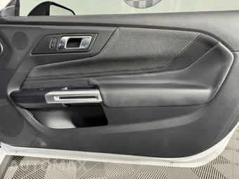 2024 Ford Mustang GT Coupe - miniatura 35